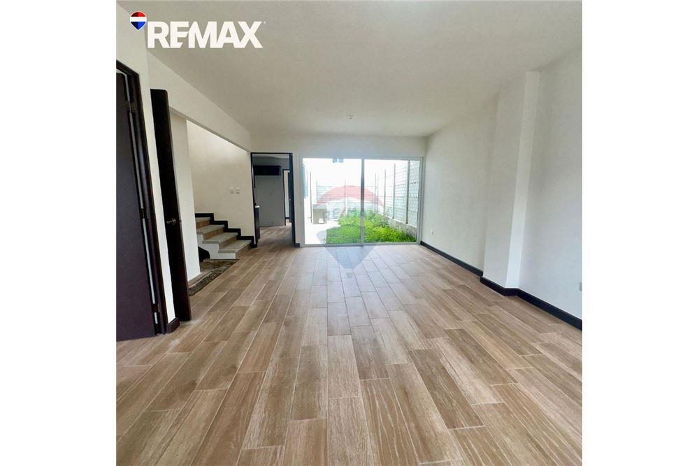 Villa - Venta - San José Pinula, Guatemala, Guatemala - 2 - 902611001-98