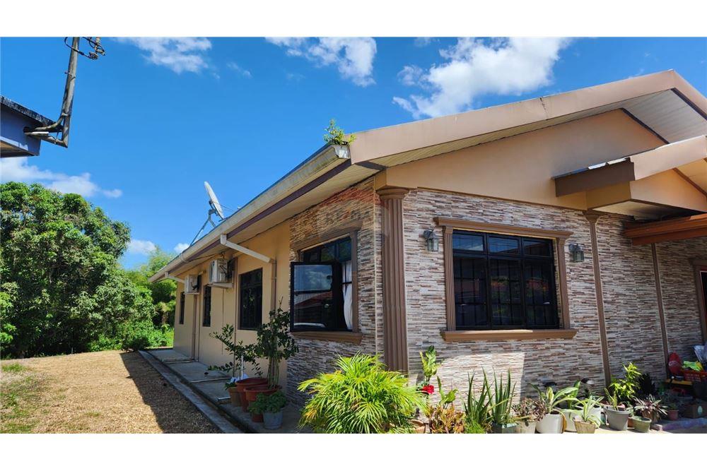 Villa - Te Koop - Arima, Arima, Trinidad and Tobago - 2 - 902551001-9