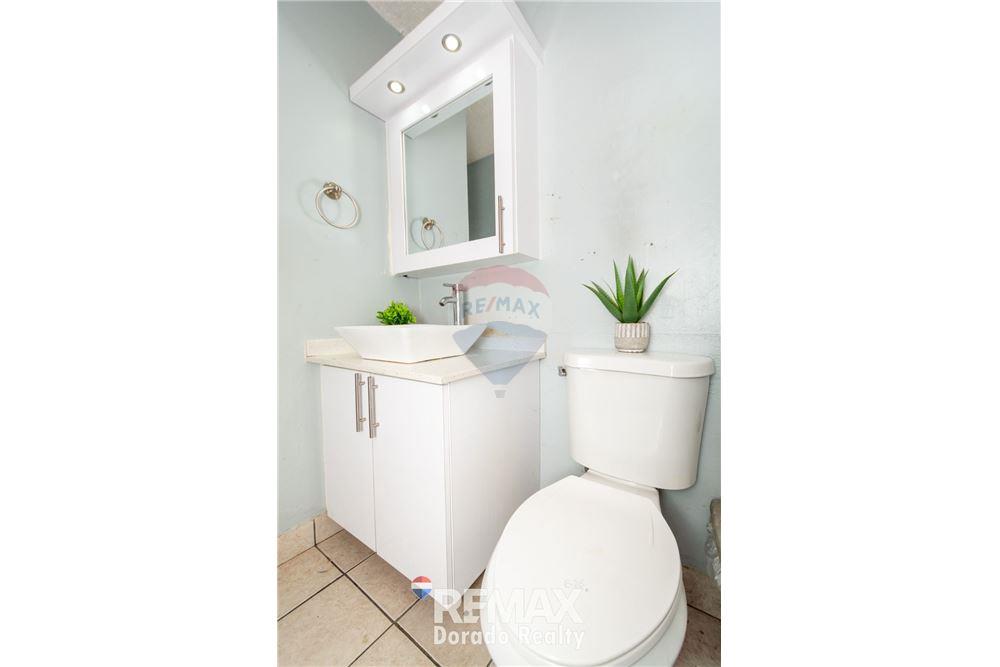 Villa - Venta - URB Levittown Lakes, Toa Baja, Puerto Rico - 16 - 90107014-8