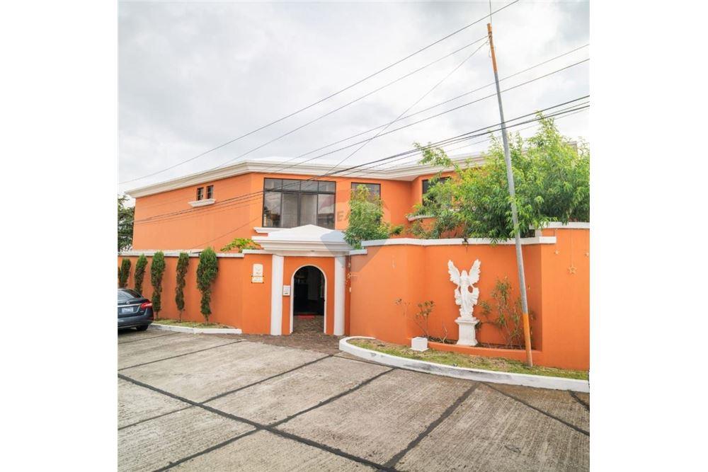 Villa - For Sale - San José Pinula, Guatemala, Guatemala - 1 - 902611014-5