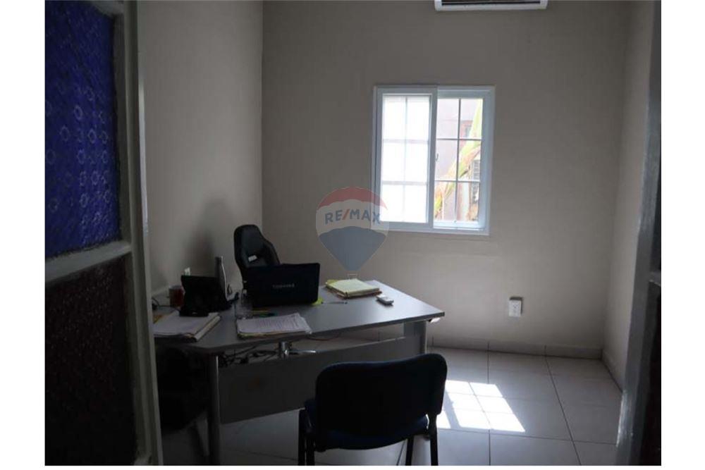 Bedrijfsmatig / Detailhandel - Te Koop - Oranjestad, Aruba, Aruba - 53164 - 90105035-25