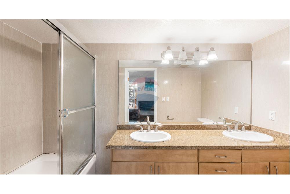 Appartement - Te Koop - South Sound, South Sound, Cayman Islands - 27 - 90146034-182