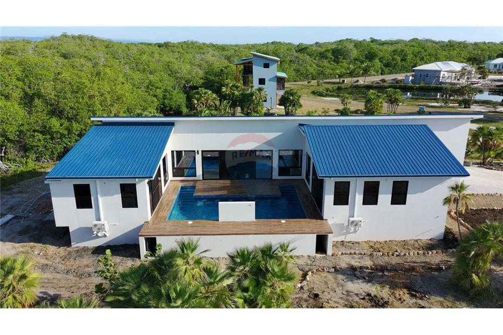 Villa - For Sale - Placencia, Stann Creek District, Belize - 3 - 90127035-17