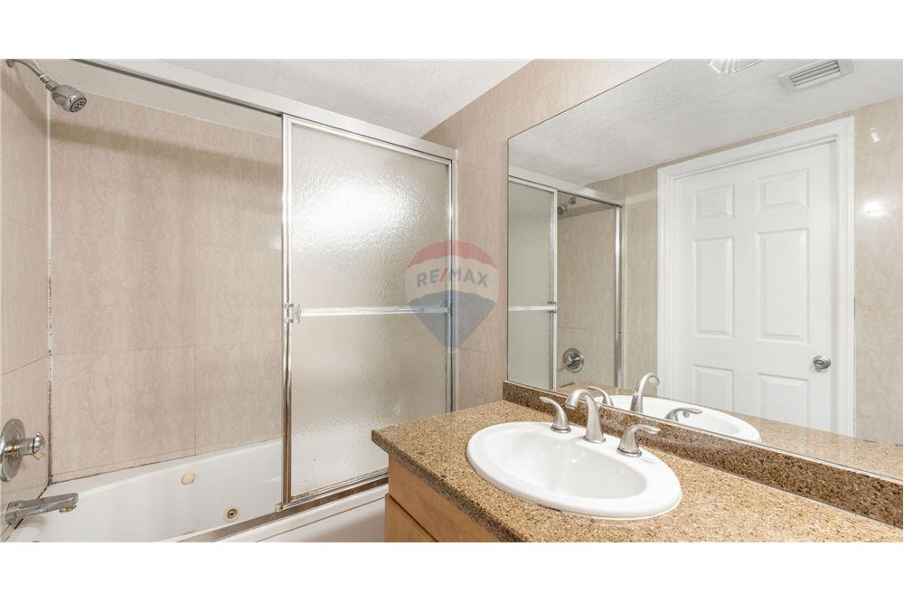 Appartement - Te Koop - South Sound, South Sound, Cayman Islands - 26 - 90146034-182