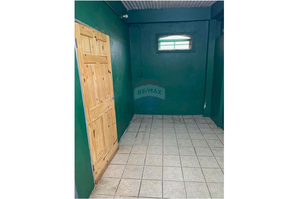 Bedrijfsmatig / Detailhandel - Te Huur - Couva, Caroni, Trinidad and Tobago - 5 - 90155117-58