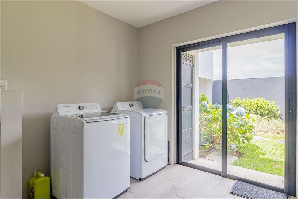 Villa - Venta - Fraijanes, Guatemala, Guatemala - 31 - 902091020-7