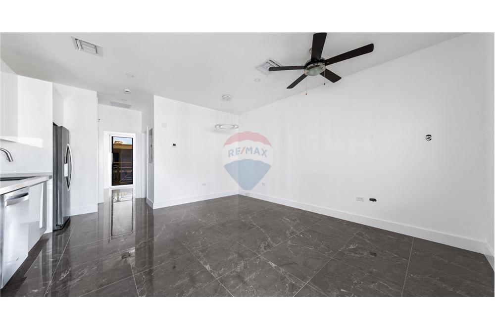 Apartamento/Condominio - Venta - George Town, Grand Cayman, Islas Caimán - 1 - 90146018-312