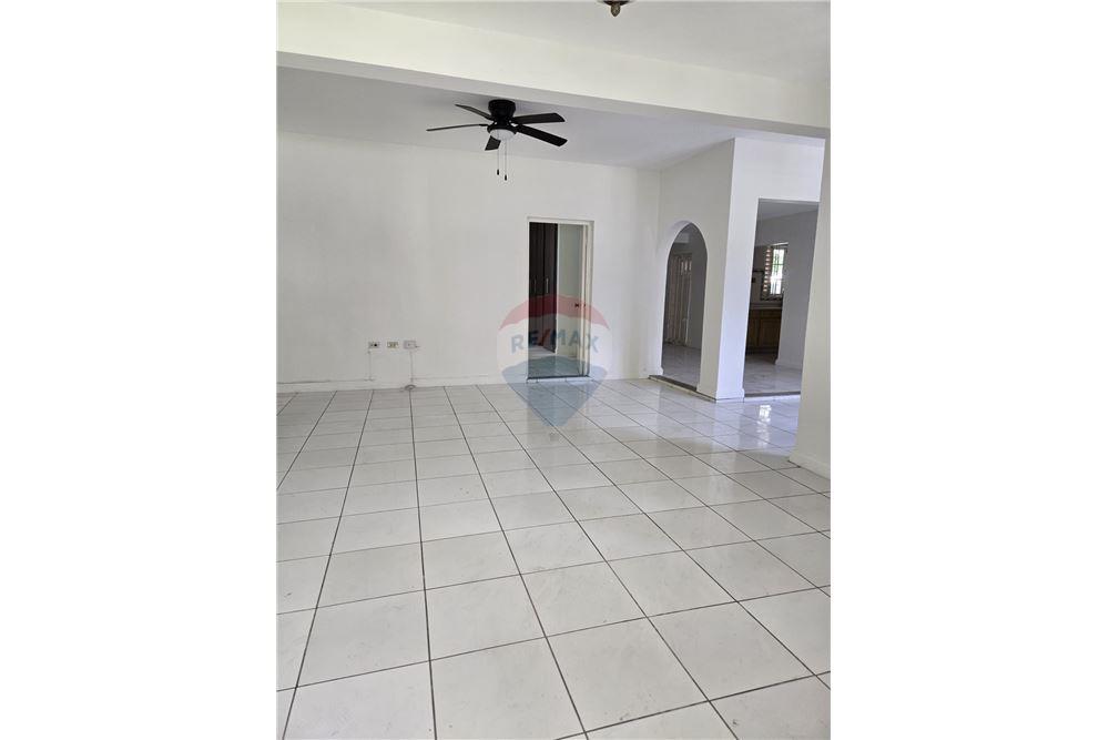 Condo/Apartment - For Sale - Grosvenor, Saint Andrew, Jamaica - 3 - 901321002-17