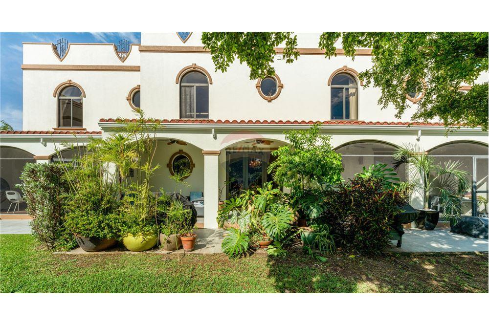 Condo/Apartment - For Sale - South Sound, South Sound, Cayman Islands - 36 - 90146034-193