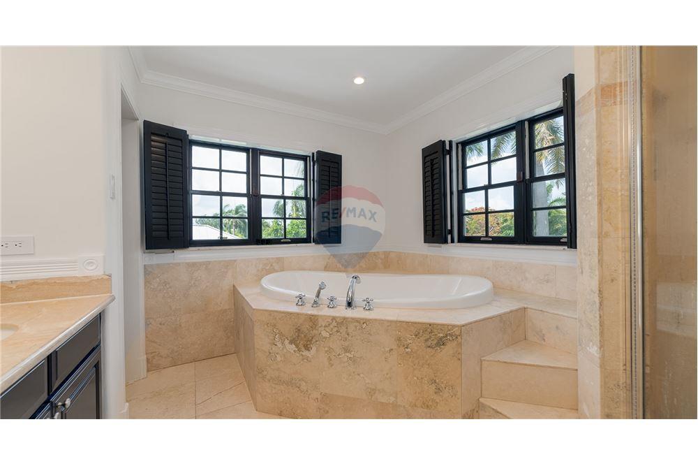 Villa - For Sale - W Bay Bch South, Seven Mile, Cayman Islands - 20 - 90146001-234