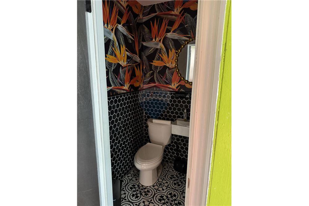 Local Comercial - Venta - Kingshill, St Croix, Islas Vírgenes Británicas - 8 - 90123001-1312