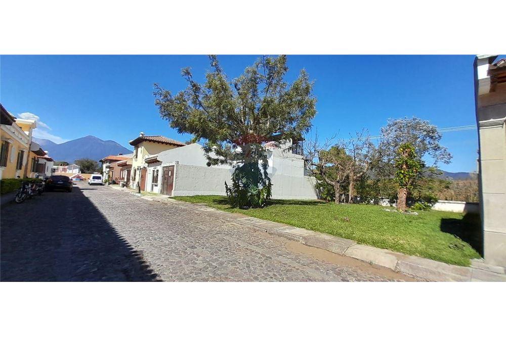 Land - For Sale - La Antigua Guatemala, Sacatepéquez, Guatemala - 2 - 90129001-362