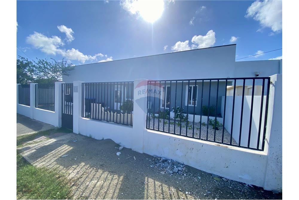 Commercial/Retail - For Sale - Noord, Aruba, Aruba - 54326 - 90105001-161