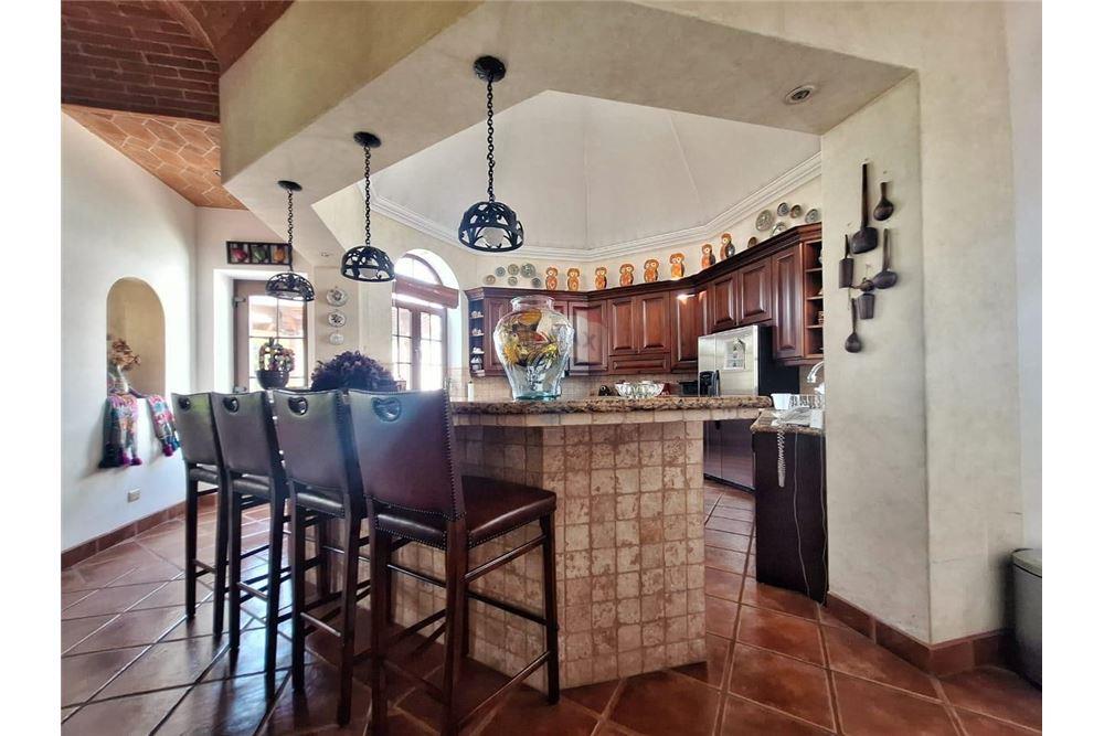 Villa - For Sale - La Antigua Guatemala, Sacatepéquez, Guatemala - 3 - 90129014-36