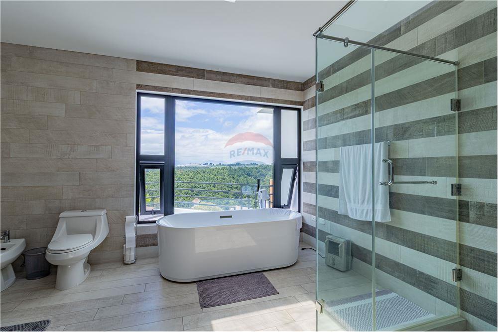 Villa - Venta - Fraijanes, Guatemala, Guatemala - 27 - 902091020-7