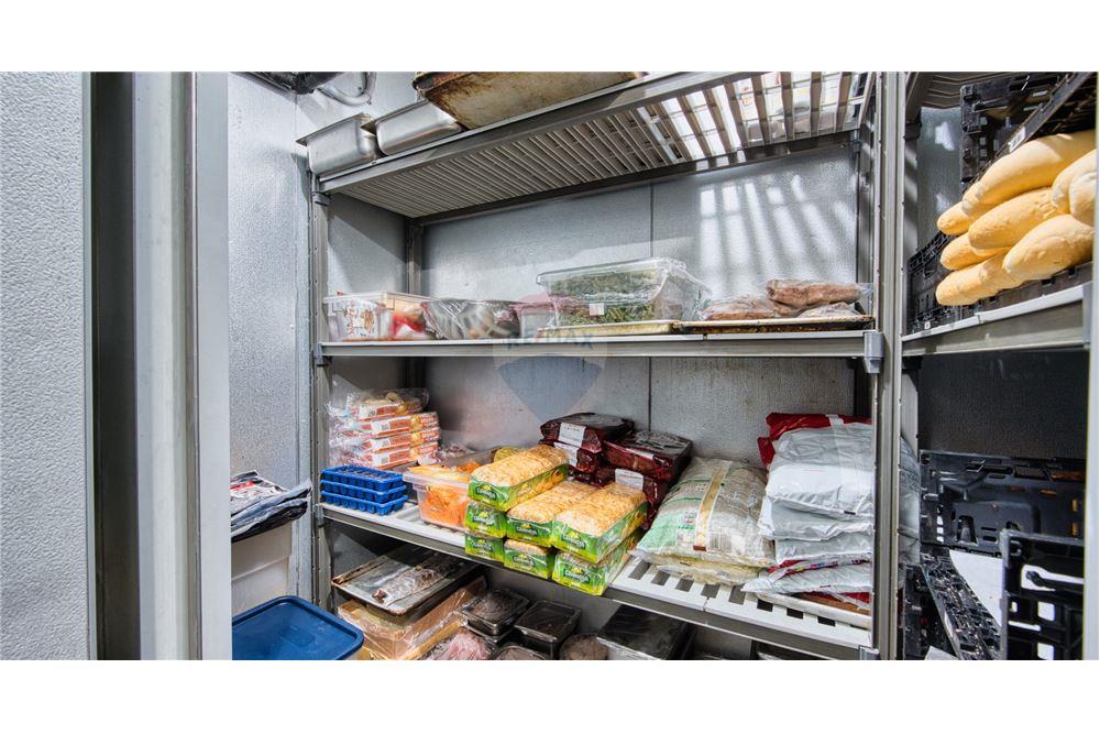 Commercial/Retail - For Sale - George Town, Grand Cayman, Cayman Islands - 11 - 90146048-4