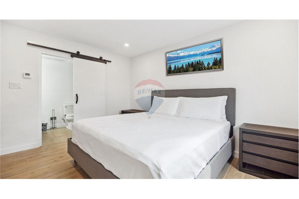 Appartement - Te Koop - W Bay Bch North, West Bay, Cayman Islands - 8 - 90146012-223