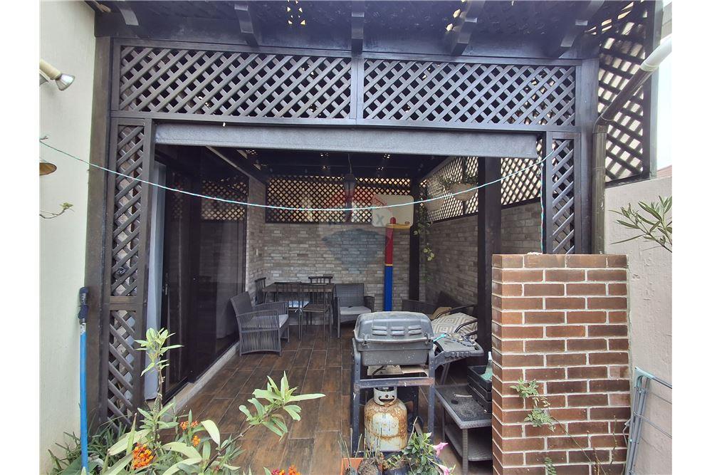 Villa - Venta - Mixco, Guatemala, Guatemala - 12 - 902091021-6