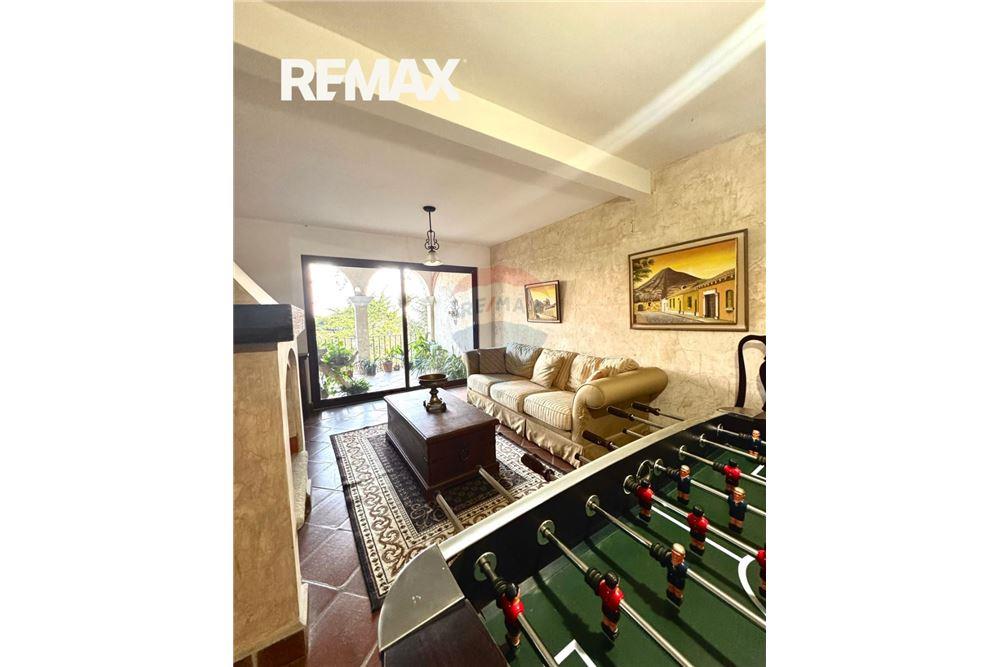 Villa - For Sale - Mixco, Guatemala, Guatemala - 10 - 902691016-5