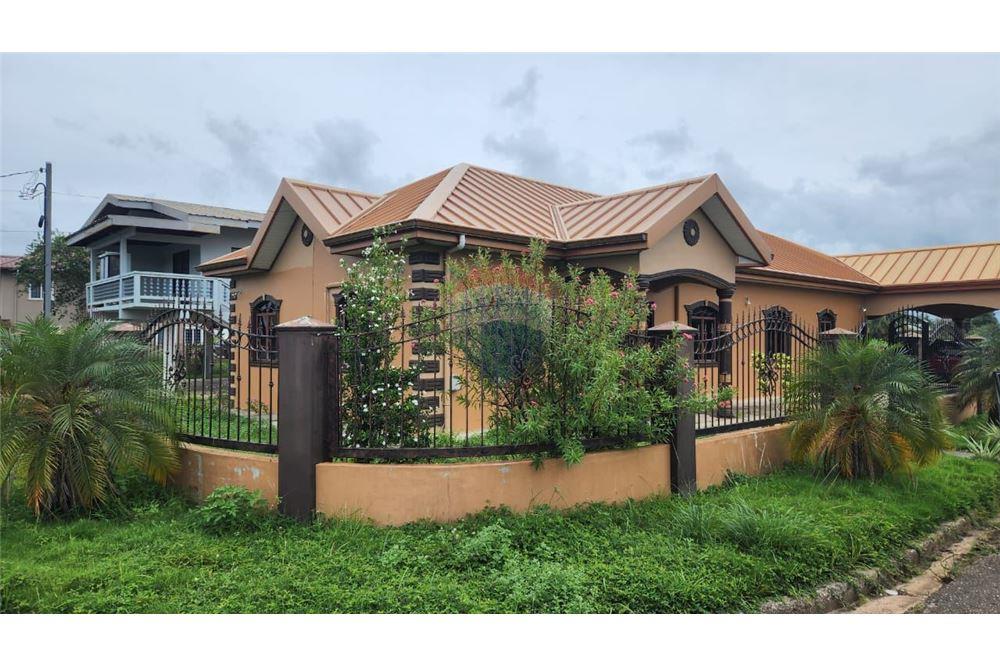 Villa - Te Koop - Arima, Arima, Trinidad and Tobago - 1 - 902551001-8