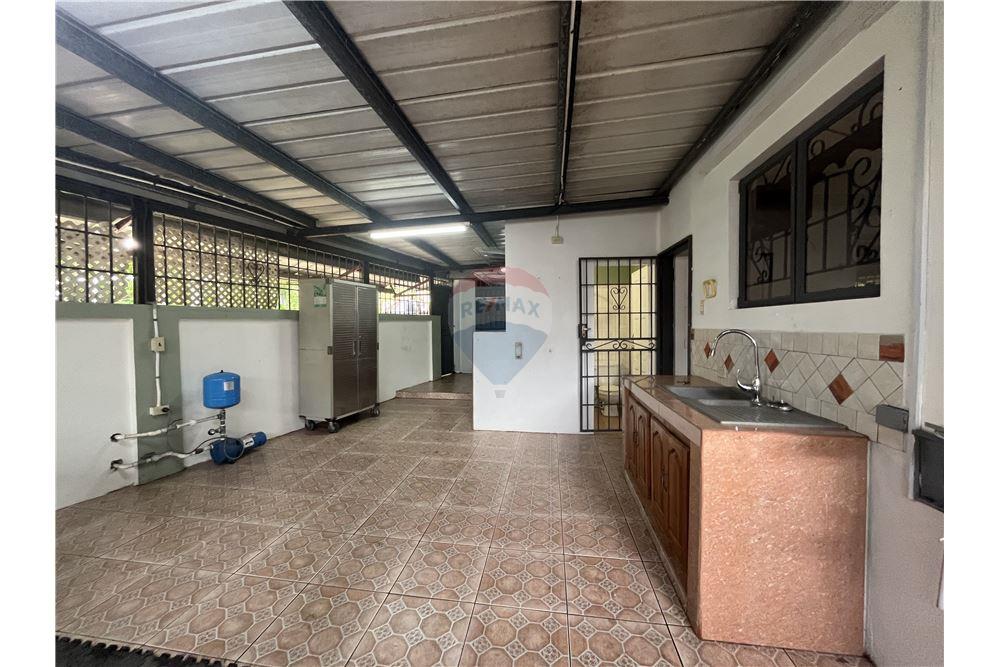 Villa - Venta - Arima, Arima, Trinidad and Tobago - 9 - 902551007-9