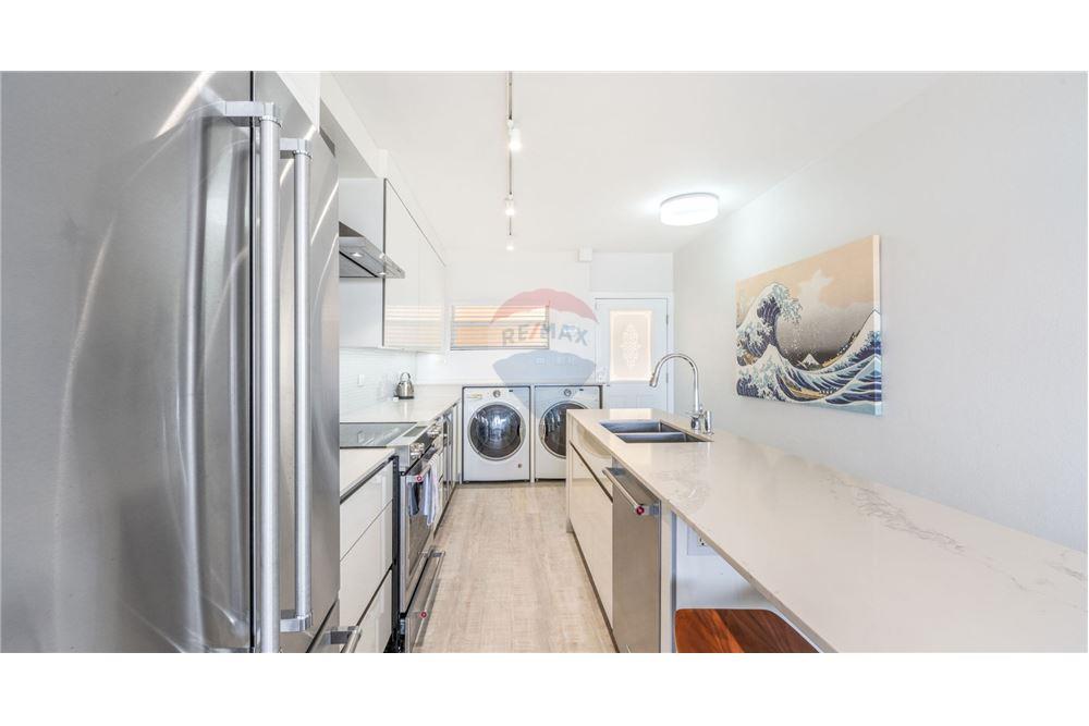 Condo/Apartment - For Sale - W Bay Bch South, Seven Mile, Cayman Islands - 8 - 90146034-181