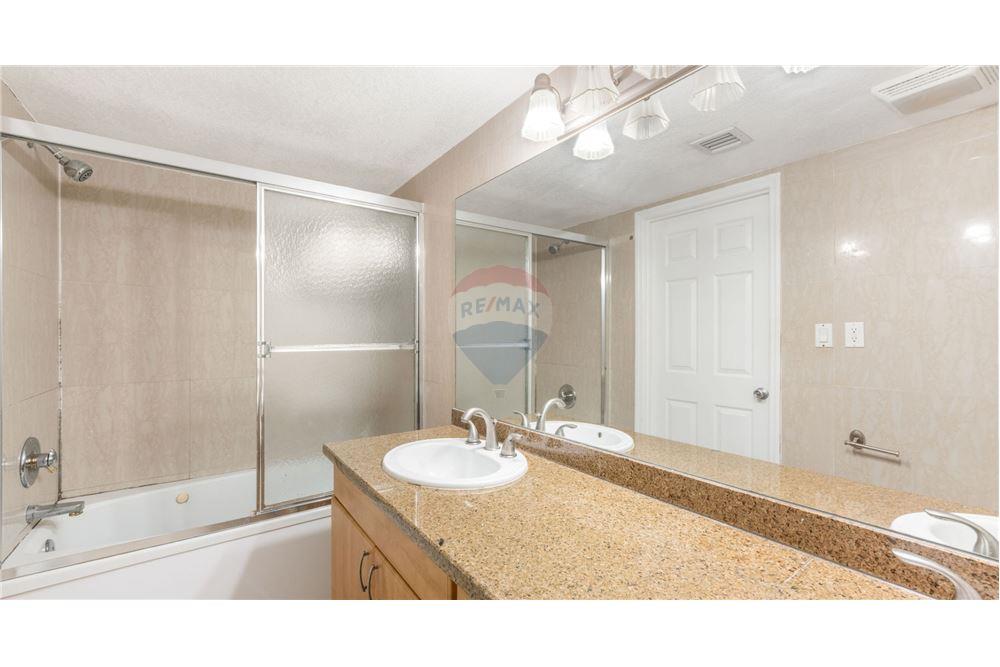 Appartement - Te Koop - South Sound, South Sound, Cayman Islands - 25 - 90146034-182