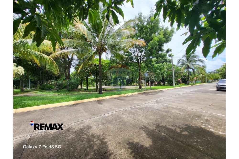 Villa - For Sale - Quezaltepeque, La Libertad, El Salvador - 18 - 902271004-47