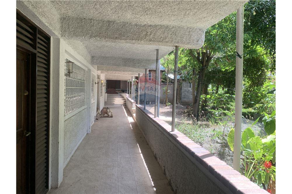 Volledig pand - Te Koop - Gros Islet, Gros-Islet, St Lucia - 2 - 902071001-209