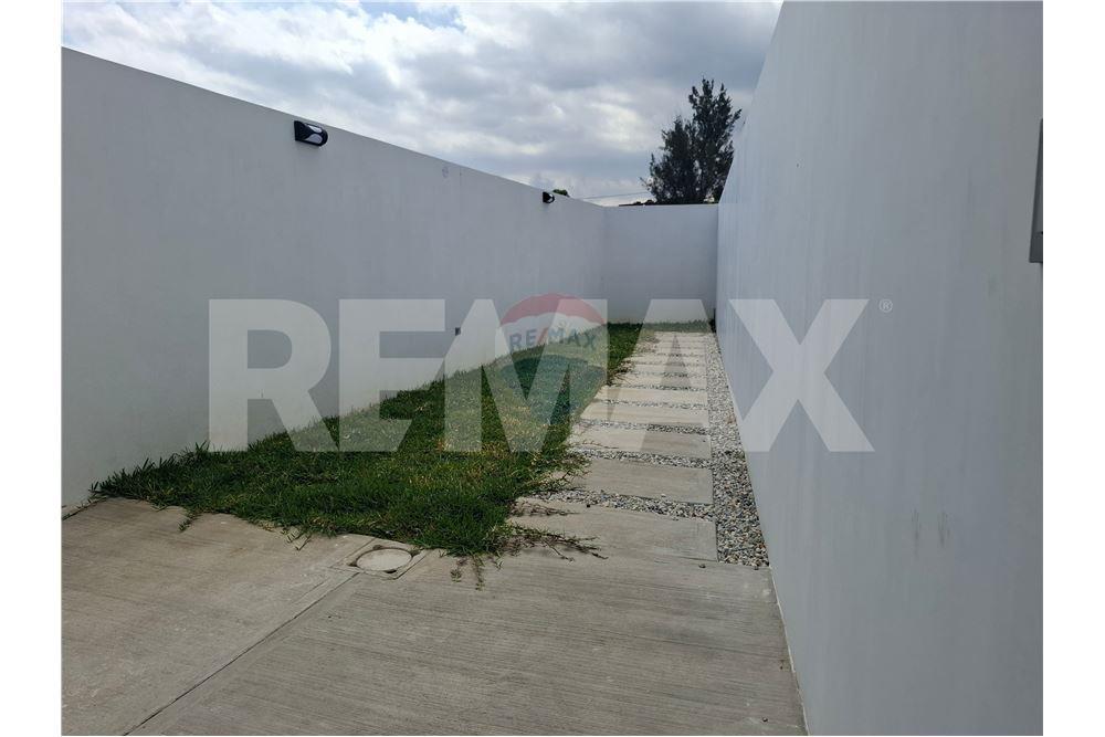 Villa - For Sale - Mixco, Guatemala, Guatemala - 5 - 902091019-4