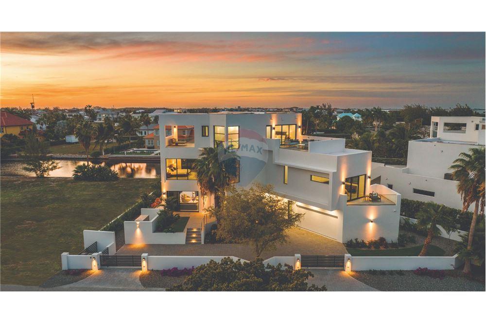 Residential - Villa - W Bay Bch North, West Bay, Cayman Islands - Caribbean & Central Ameri - 1 - 90146042-61