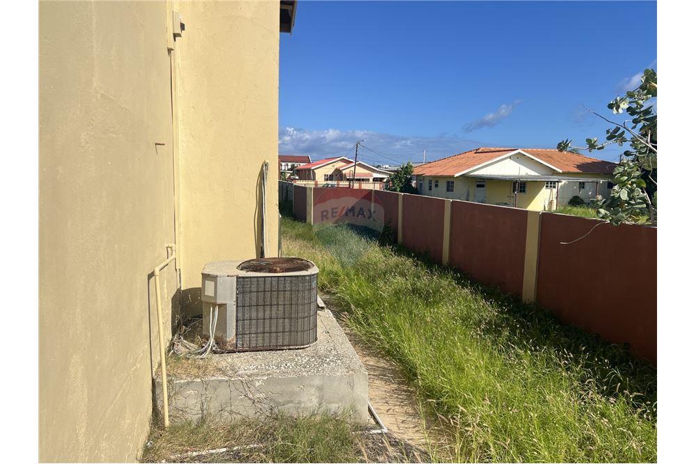 Commercial/Retail - For Sale - Sint Nicolaas, Aruba, Aruba - 53942 - 90105035-27