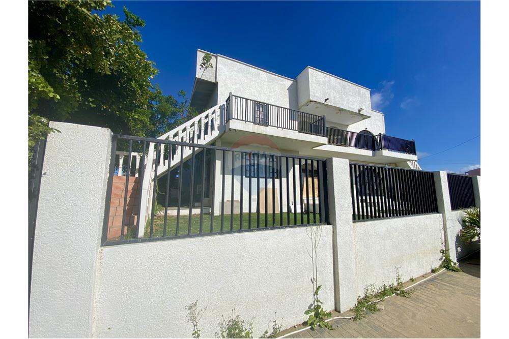 Commercial/Retail - For Sale - Palm Beach, Aruba, Aruba - 54335 - 90105001-160