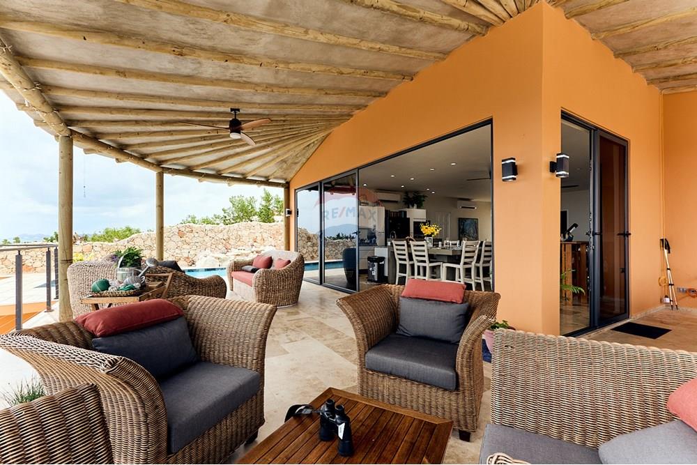 Villa - For Sale - Sabadeco, Bonaire, Bonaire - porch f.jpg - 900171001-814