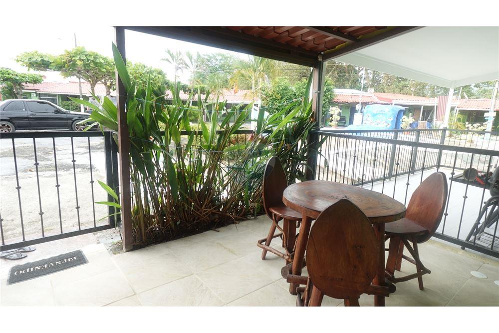 Résidentiel - Maison / Villa - Jaco - Jaco, Puntarenas- Garabito, Costa Rica - Caribbean & Central Ameri - 10 - 90168011-781