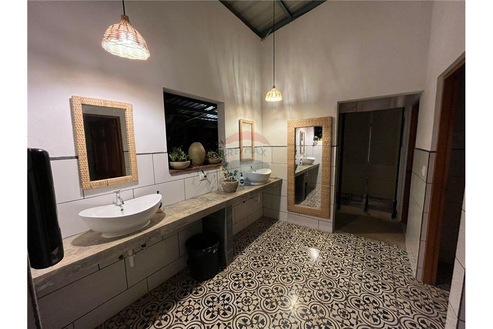 Commercial - Commercial/Retail - Jaco - Playa Hermosa, Puntarenas- Garabito, Costa Rica - Caribbean & Central Ameri - 14 - 90168024-55