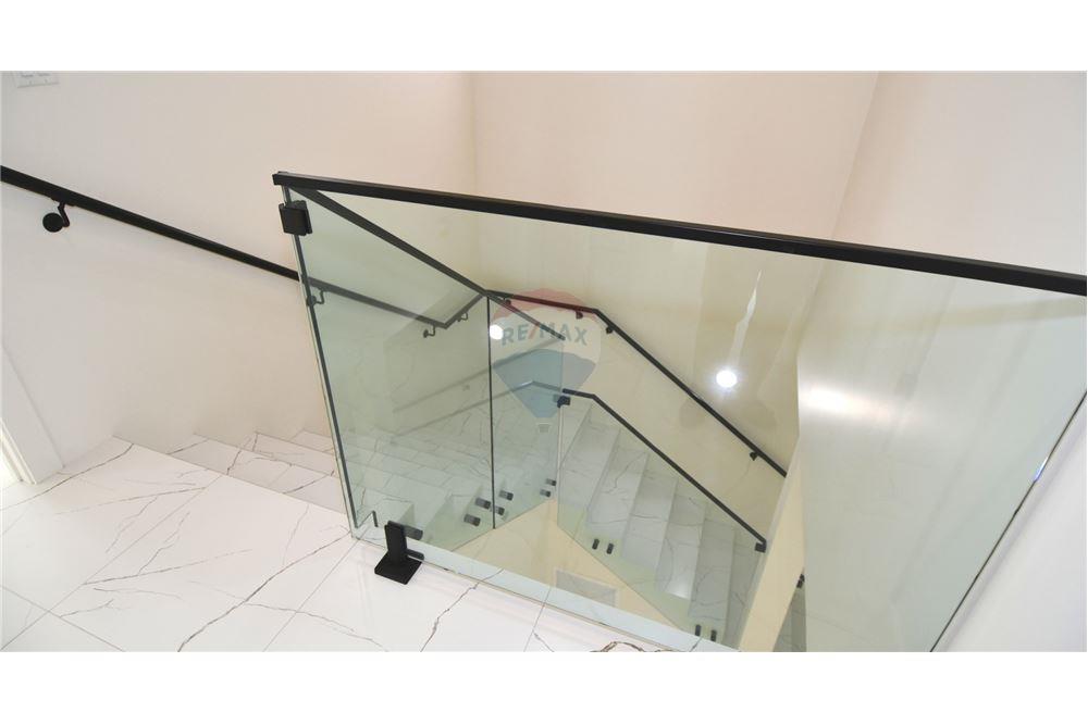 Residential - Villa - W Bay Bch West, West Bay, Cayman Islands - Caribbean & Central Ameri - 26 - 90146010-283