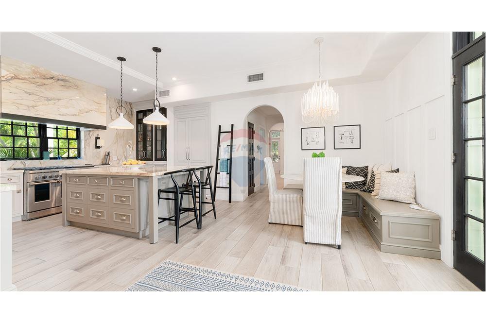 Villa - For Sale - W Bay Bch South, Seven Mile, Cayman Islands - 8 - 90146001-234