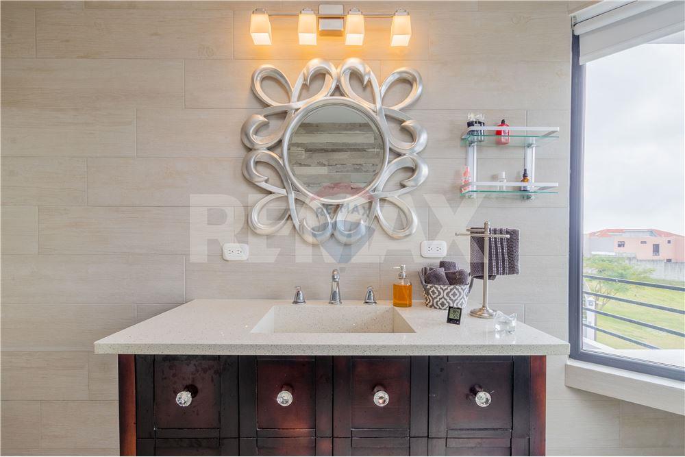 Villa - For Sale - Fraijanes, Guatemala, Guatemala - 6 - 902091020-12