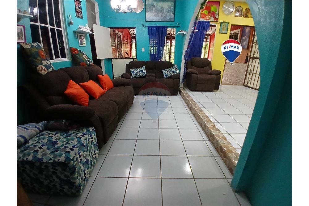 Villa - For Sale - Colón, La Libertad, El Salvador - 5 - 902331006-46