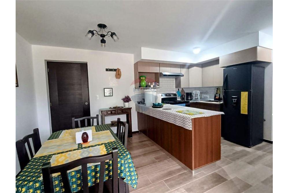 Villa - Venta - Santo Tomás Milpas Altas, Sacatepéquez, Guatemala - 1 - 90129016-40