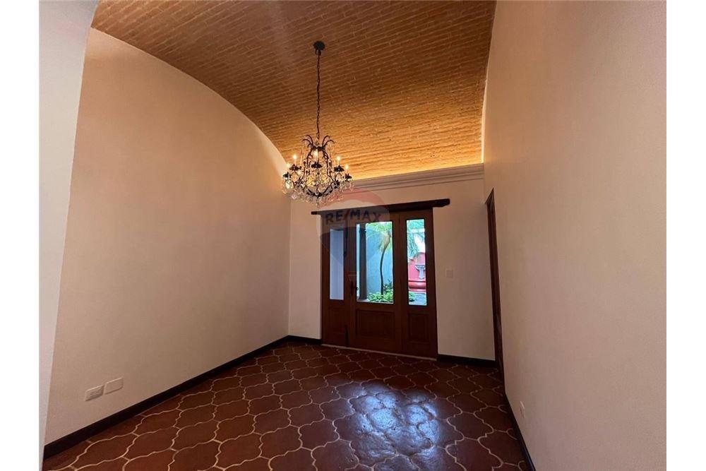 Villa - Te Koop - La Antigua Guatemala, Sacatepéquez, Guatemala - 5 - 90129008-154