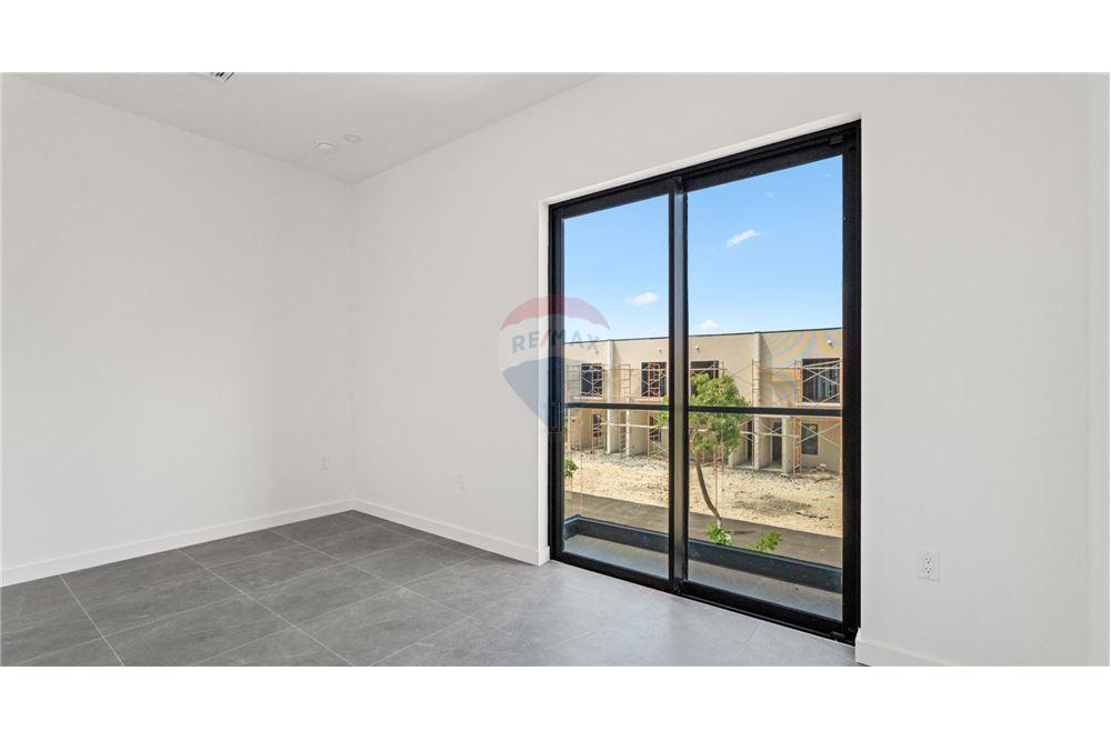 Condo/Apartment - For Sale - South Sound, South Sound, Cayman Islands - 16 - 90146018-318