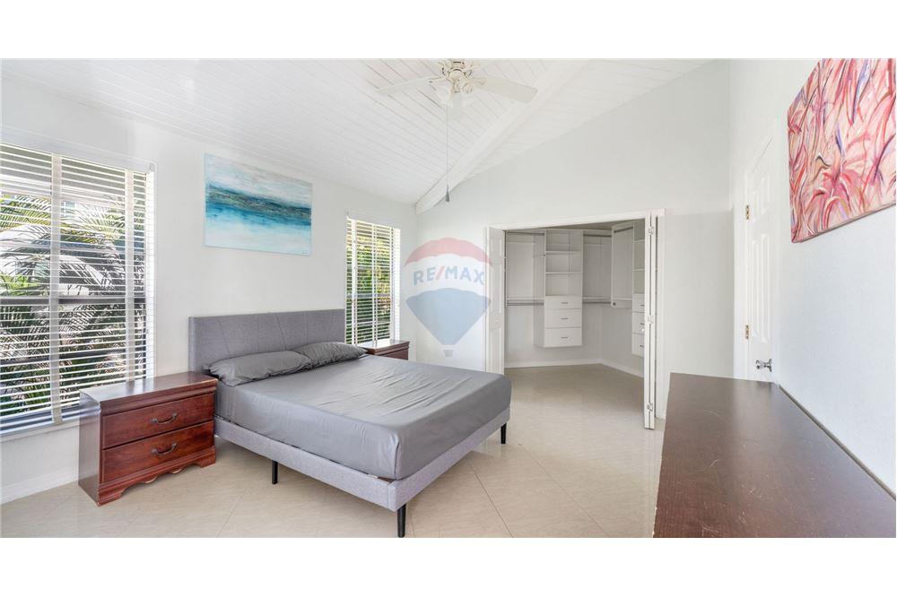 Appartement - Te Koop - South Sound, South Sound, Cayman Islands - 30 - 90146034-182