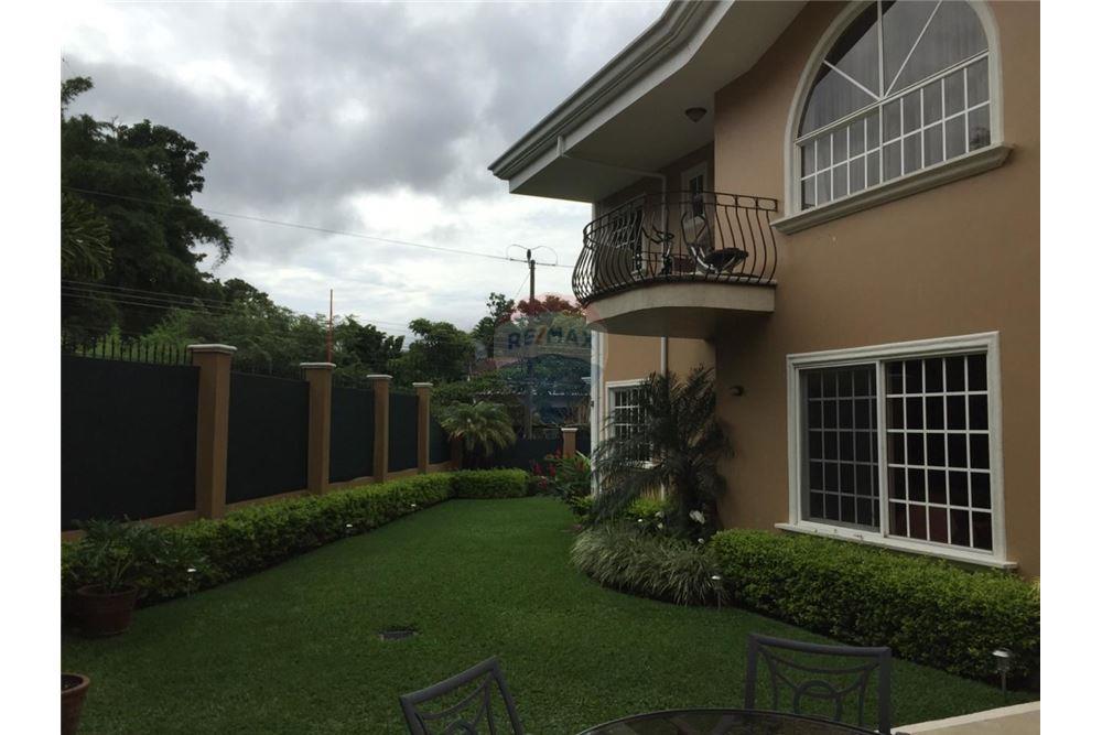 Villa - Te Koop - Curridabat, San José - Curridabat, Costa Rica - 19 - 901251002-34