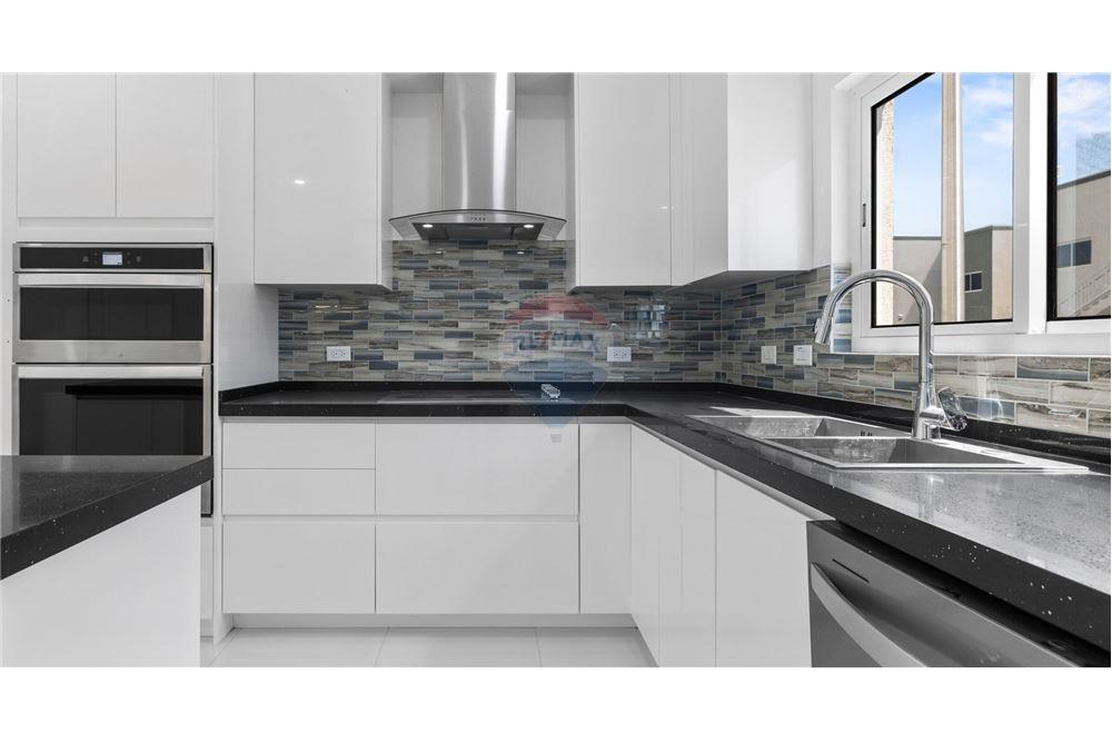 Condo/Apartment - For Sale - George Town, Grand Cayman, Cayman Islands - 5 - 90146018-295