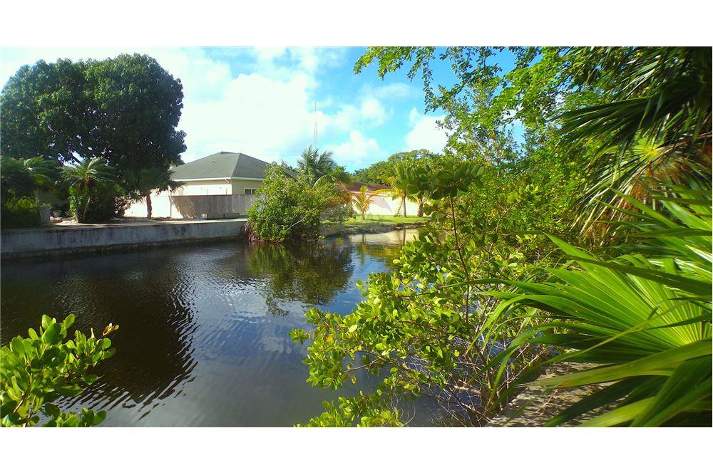 Grondstuk - Te Koop - Savannah, Savannah, Cayman Islands - 1 - 90146033-39