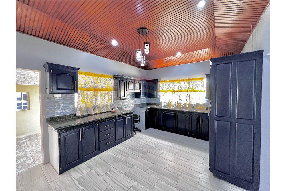 Villa - Te Koop - Calcutta Settlement, Caroni, Trinidad and Tobago - 16 - 90155098-23