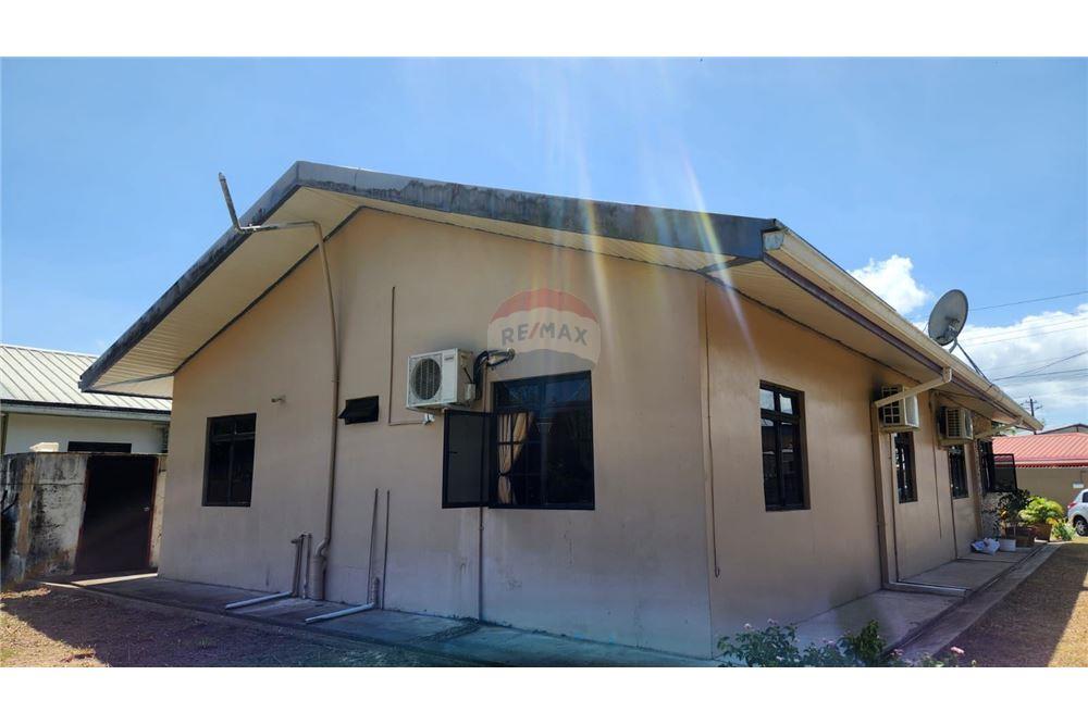 Villa - Te Koop - Arima, Arima, Trinidad and Tobago - 4 - 902551001-9