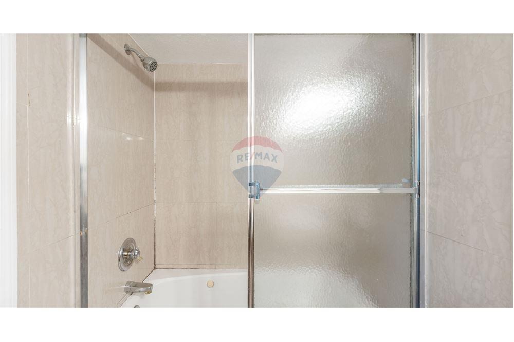 Appartement - Te Koop - South Sound, South Sound, Cayman Islands - 31 - 90146034-182